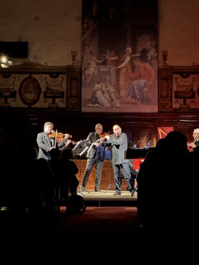 La musica fa bene, la musica fa del bene.