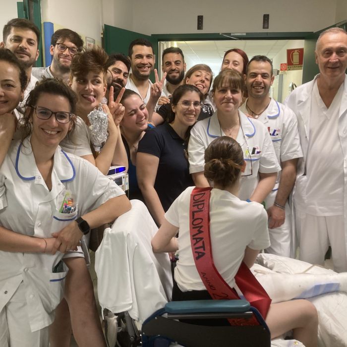 La straordinaria storia di Giulia: la forza di affrontare l’esame di maturità in reparto.
