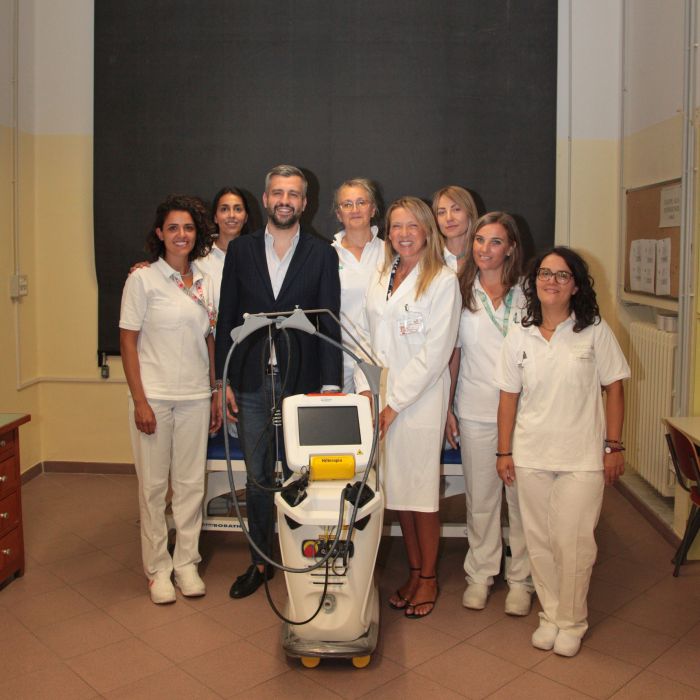 Laseterapia ad alta intensità: la Fondazione Rizzoli sostiene la sicurezza del nuovo ambulatorio